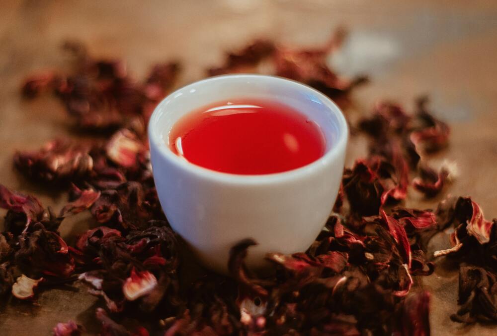Mais energia com chá de Hibisco